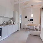 Villa White *