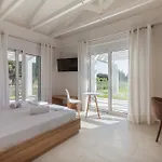Villa White