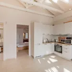 Villa White *