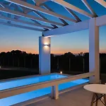 Villa White