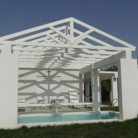 Villa White *
