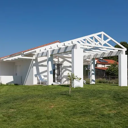 Villa White Douneika (Amaliada)